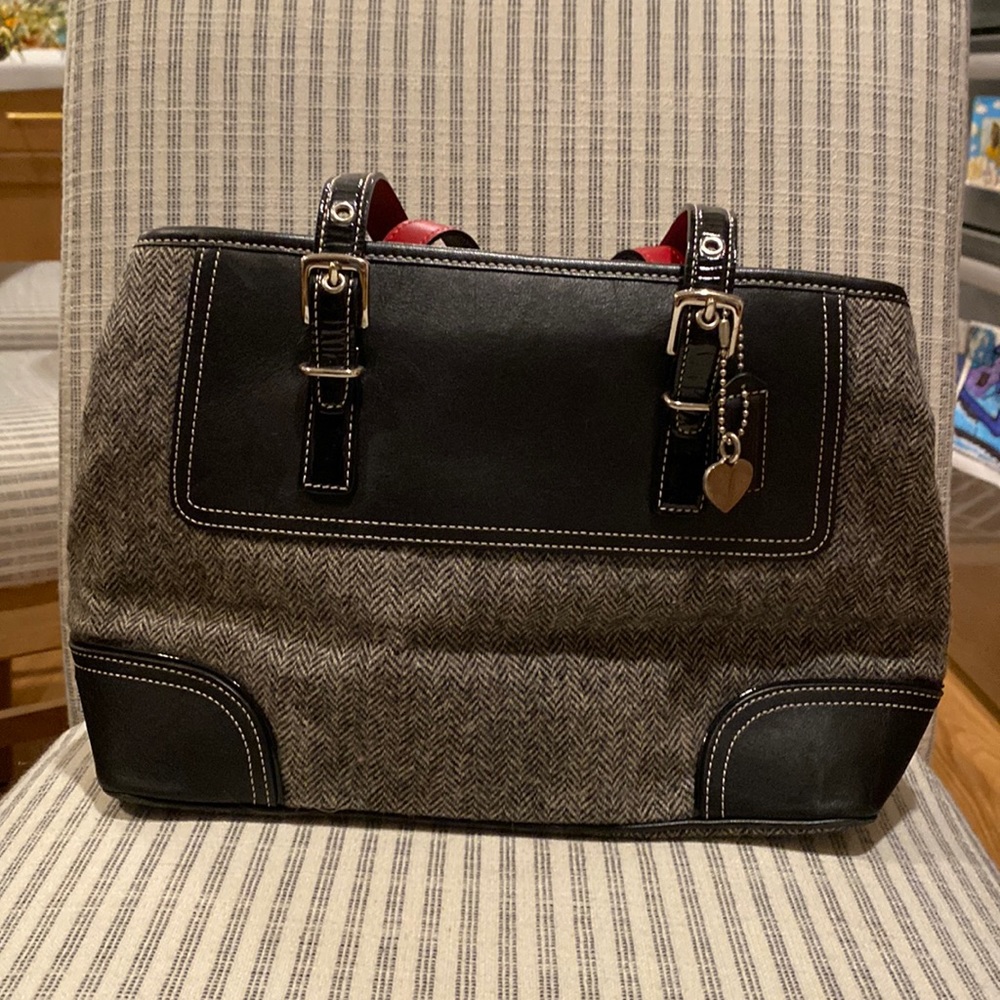 Herringbone gray with red interior